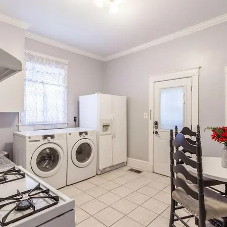 Charming Midtown Memphis 1Br Villa